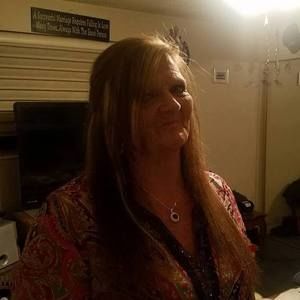 Meet your Posher, Gloria